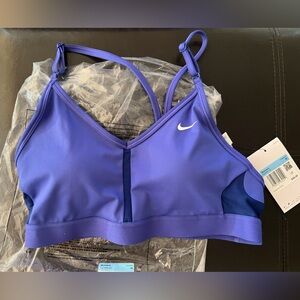 Nike Indy Light-Support Padded V-Neck Sports Bra